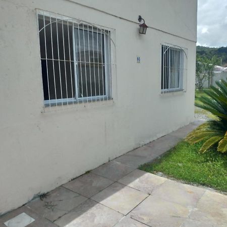 Casa Agradavel Em Camboriu Com Estacionamento No Patio Villa Exterior photo